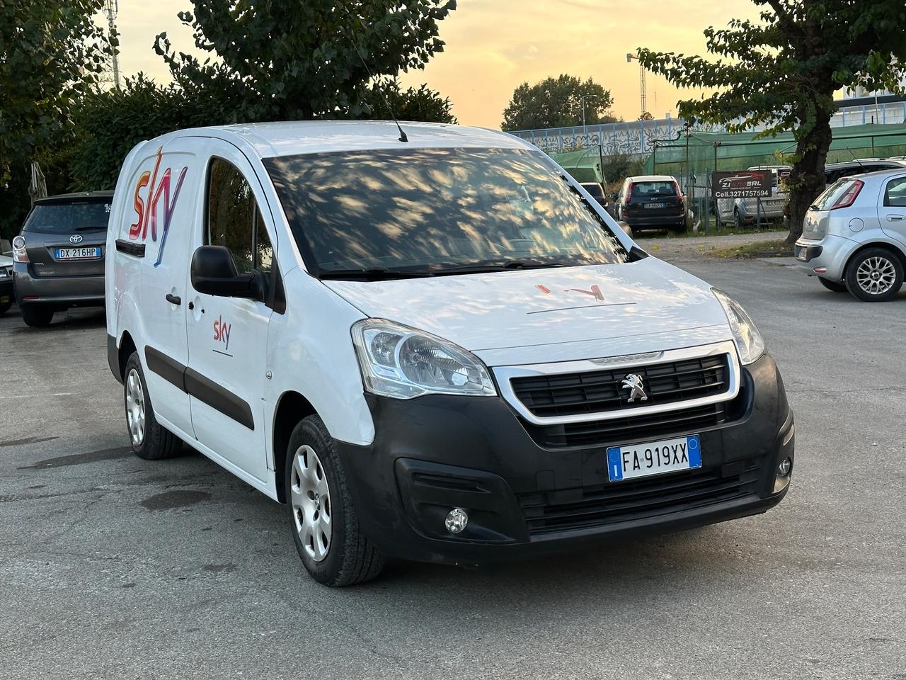 Peugeot Partner BlueHDi 100 Furgone Comfort passo lungo