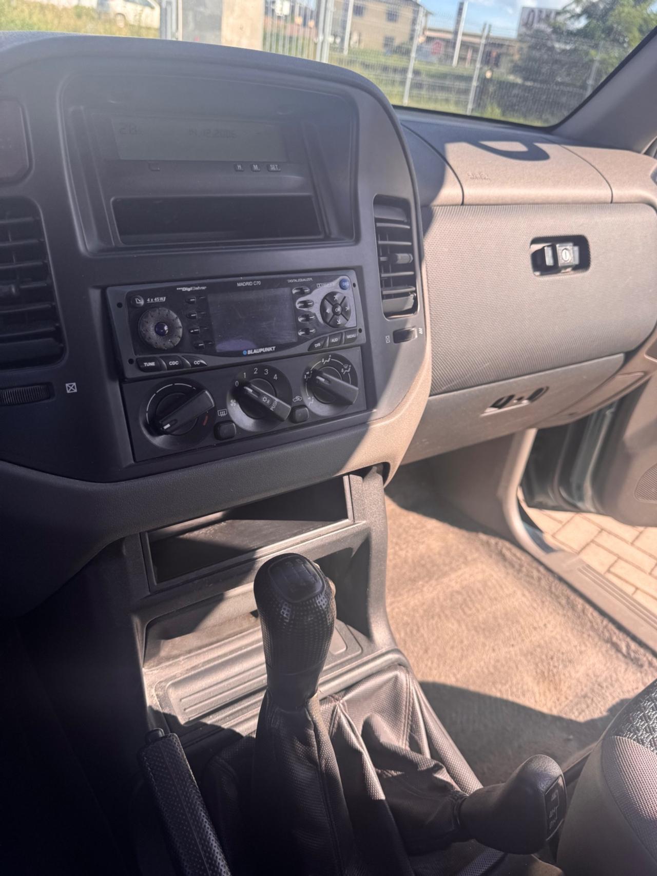 Mitsubishi Pajero 2.5 TDI 3p. GLX
