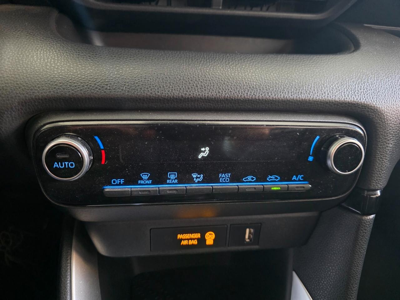 Toyota Yaris 1.5 Hybrid Trend 1 PROPRIETARIO