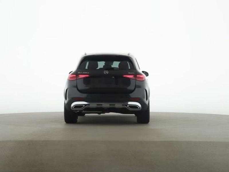 Mercedes-Benz GLC MERCEDES-BENZ CLC 200d 4M AMG MBUX AHK Distronic 360