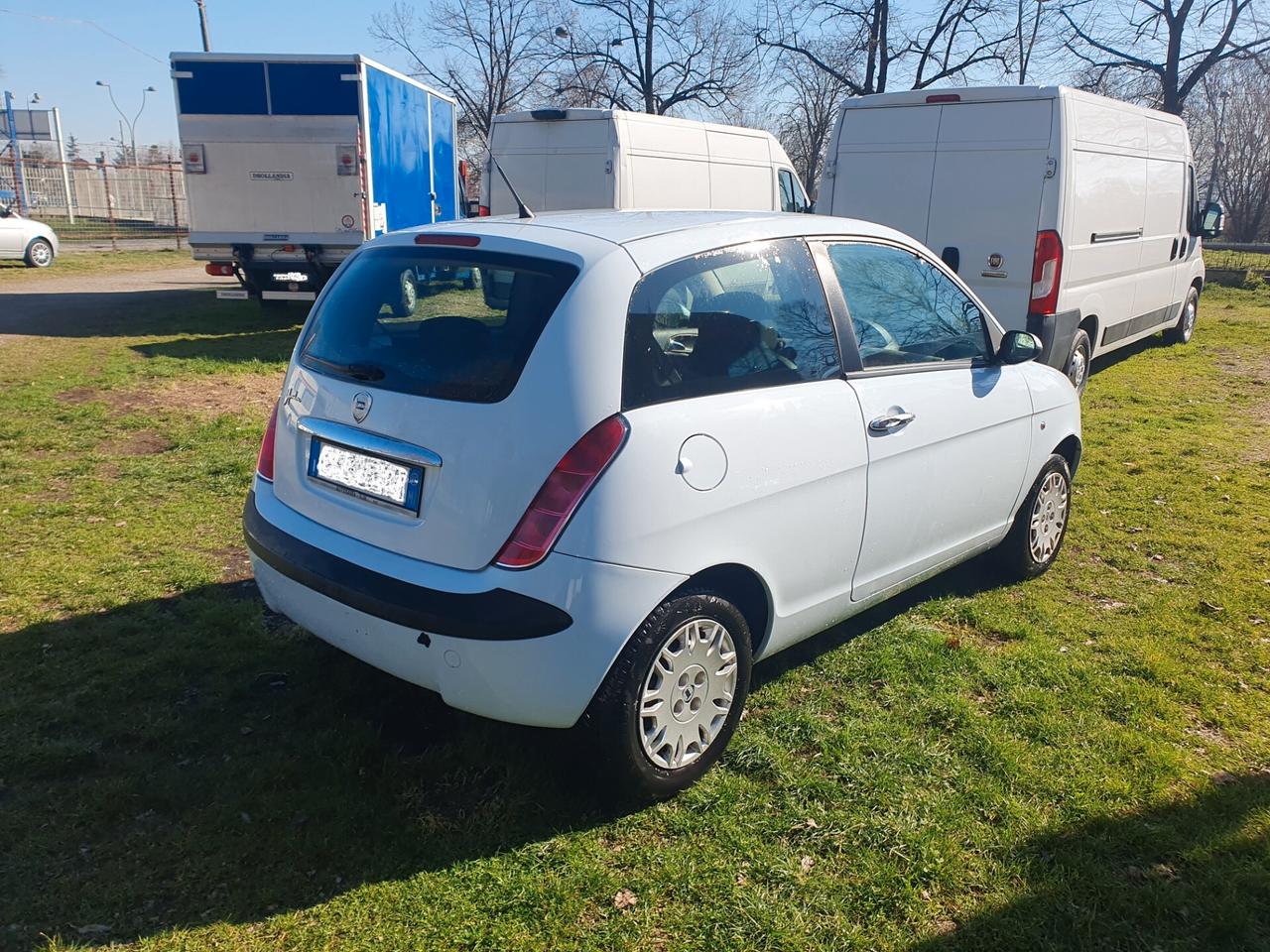 Lancia Ypsilon 1.2 Argento