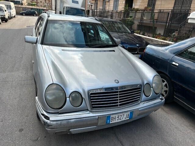 Mercedes E250 D Anche permuta o scambi0