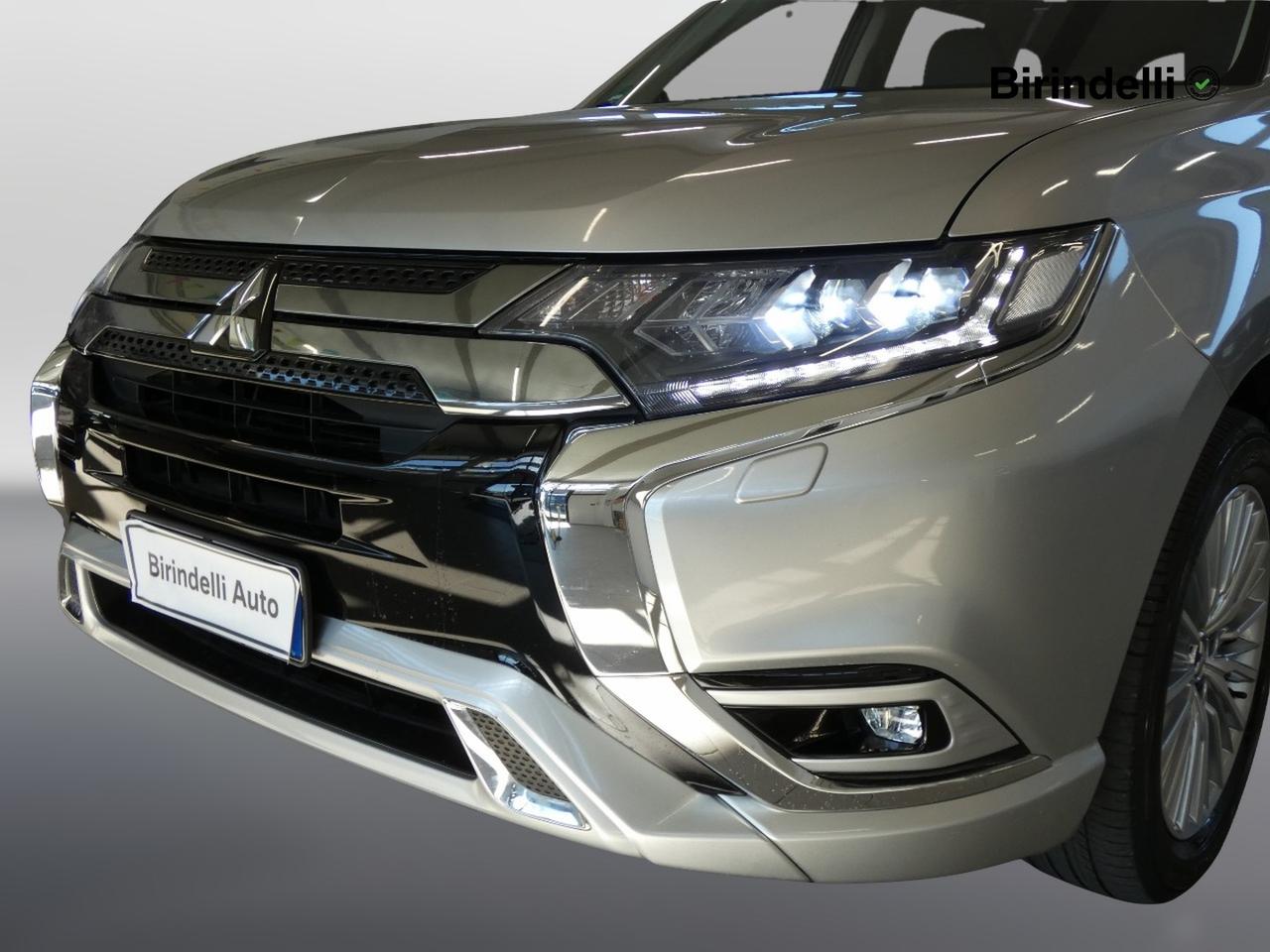 MITSUBISHI Outlander 3ª serie - Outlander 2.4 MIVEC 4WD PHEV Instyle Plus SDA