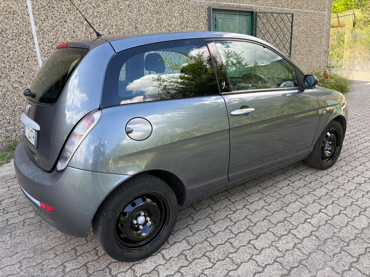 Lancia Ypsilon 1.2 Oro