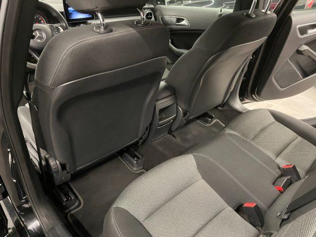 MERCEDES-BENZ GLA 180 1.5 d 109 CV Business