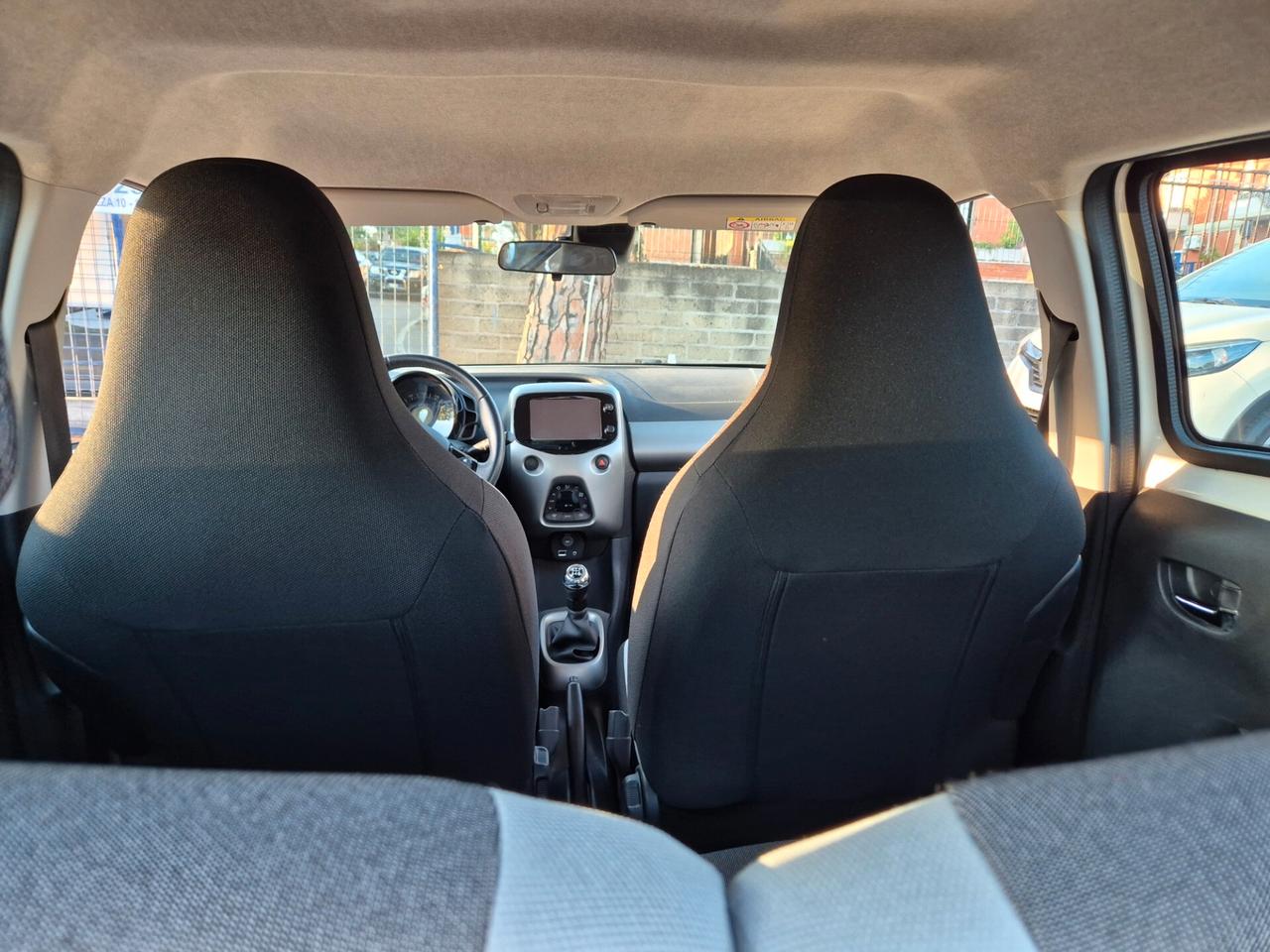 Toyota Aygo 1.0 VVT-i 69 CV 5 porte x-wave MMT