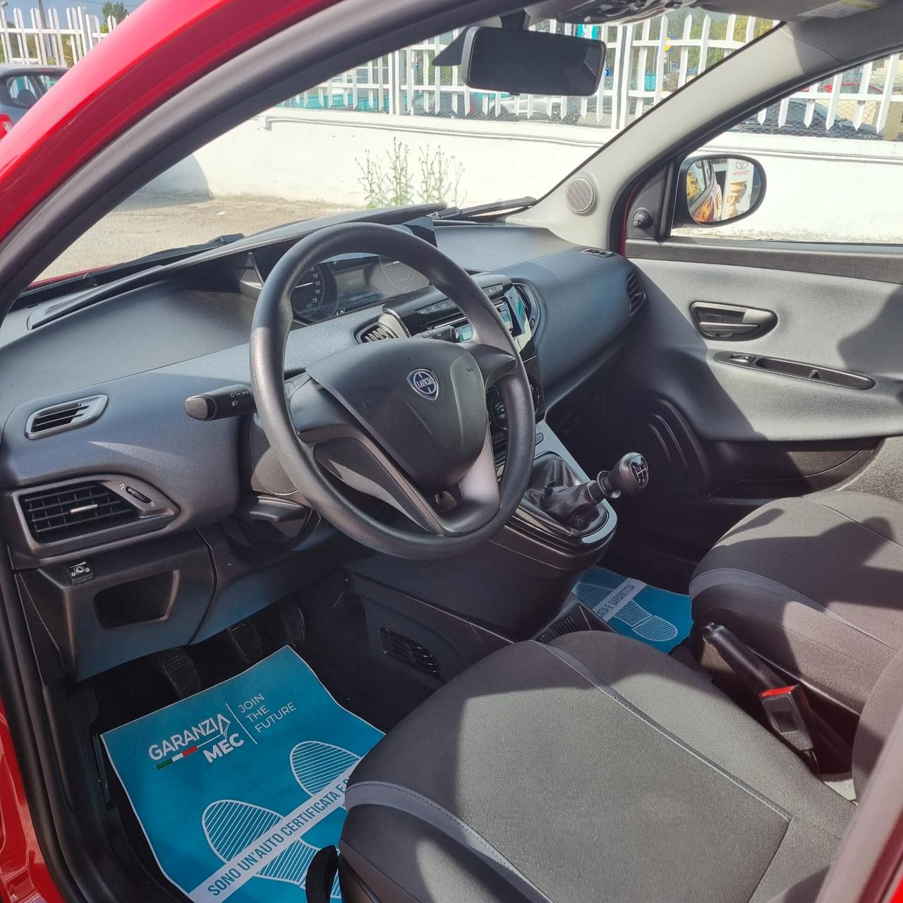 Lancia Ypsilon 1.2 69 CV 5 porte GPL Ecochic Platinum
