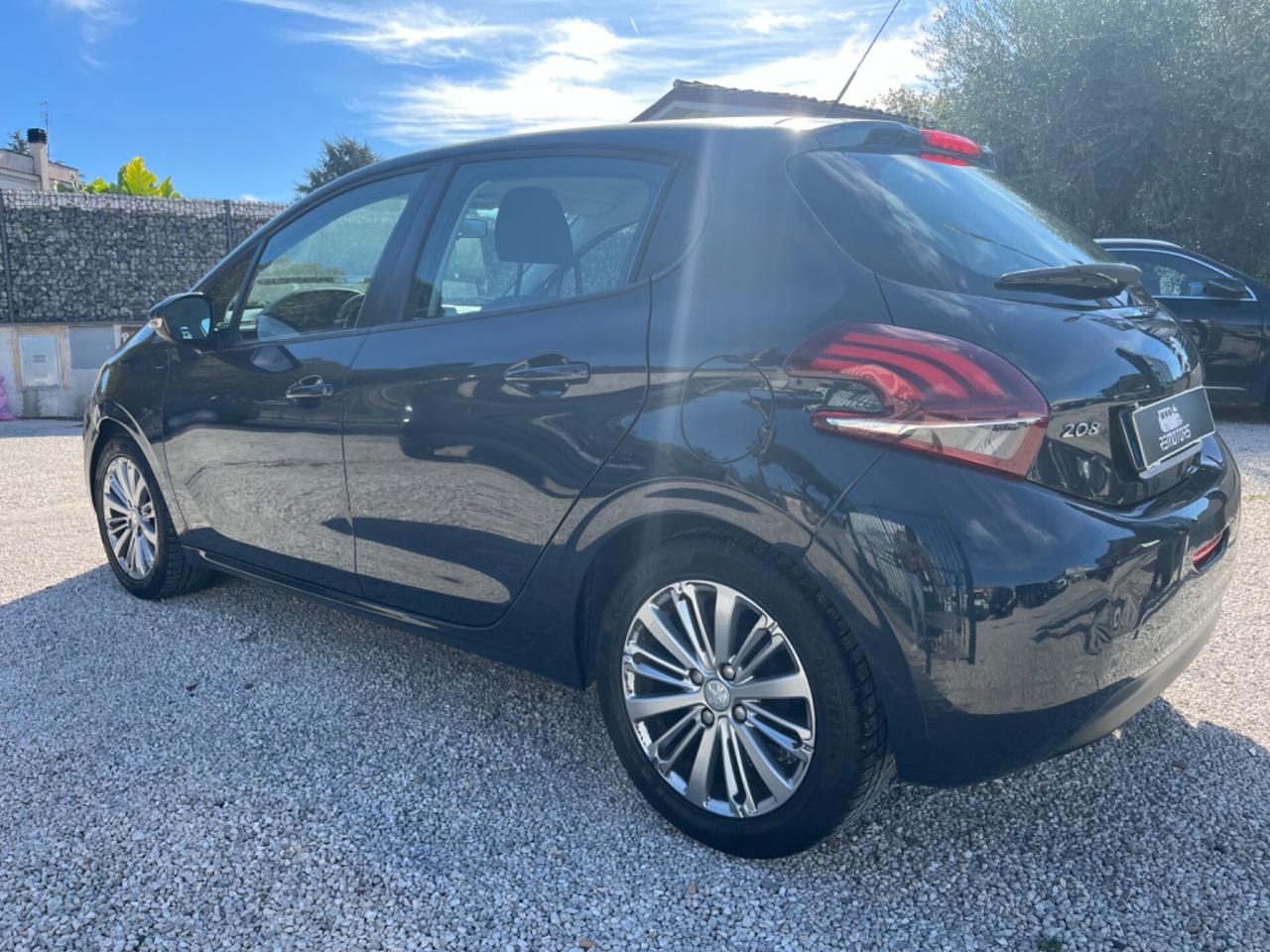 Peugeot 208 5 porte Active