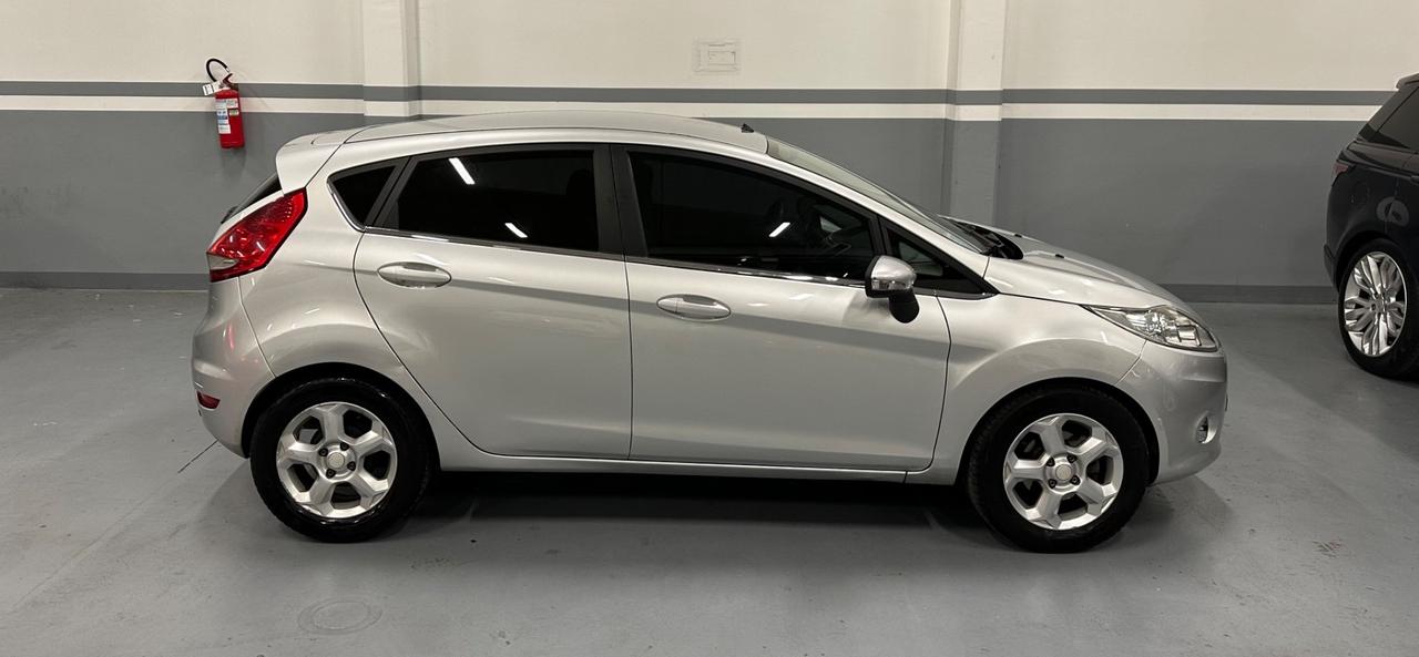 Ford Fiesta 1.4 TDCi 5p. Titanium