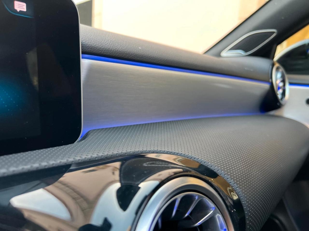 MERCEDES A35 AMG 2.0 4MATIC 306CV TETTO NAVI CAM360° ANNO 2020