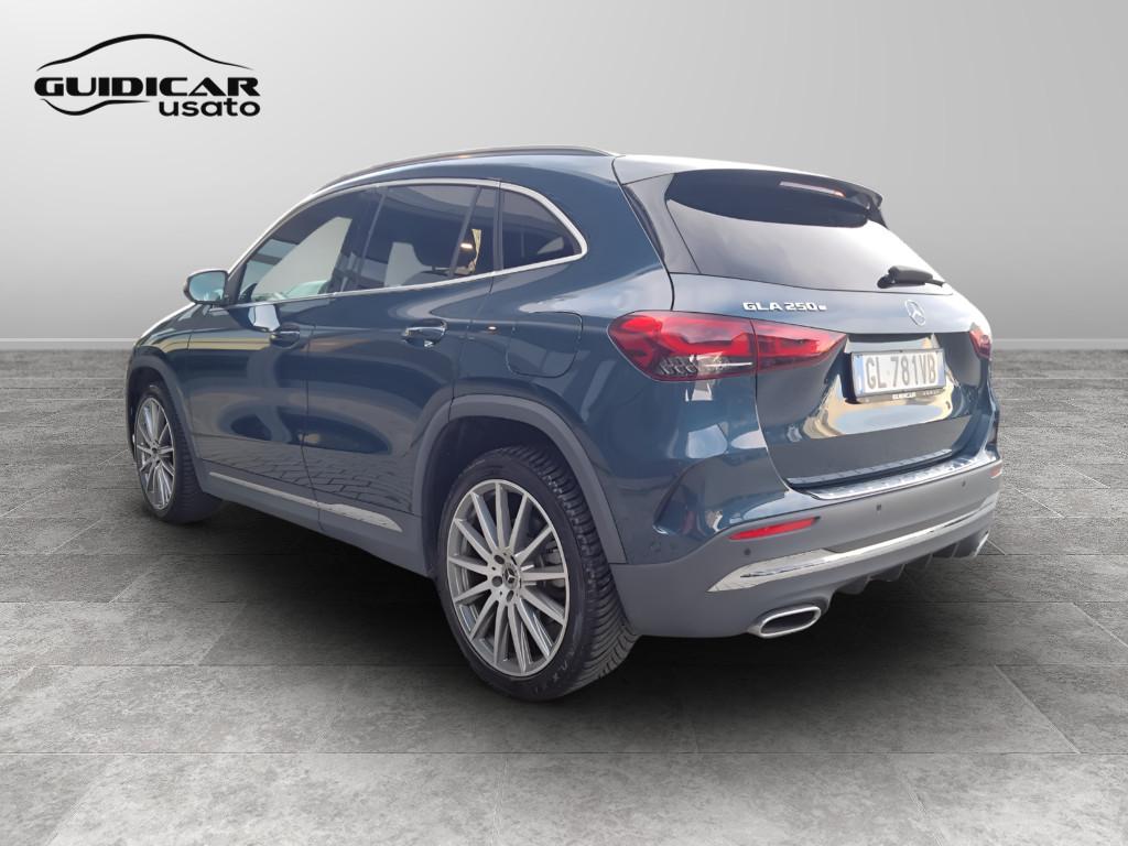 Mercedes-Benz GLA-H247 2020 - GLA 250 e phev (eq-power) Premium auto