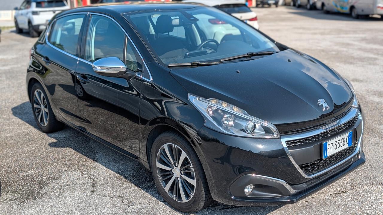 Peugeot 208 PureTech 82 5 porte Allure