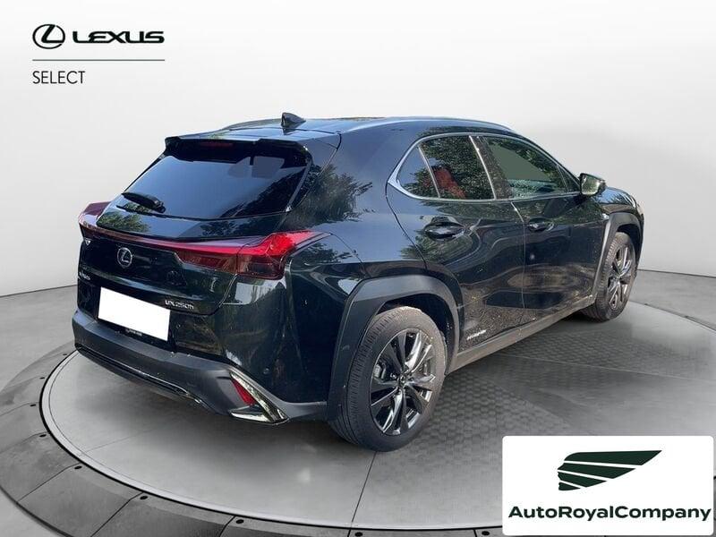 Lexus UX Hybrid F Sport IVA ESPOSTA