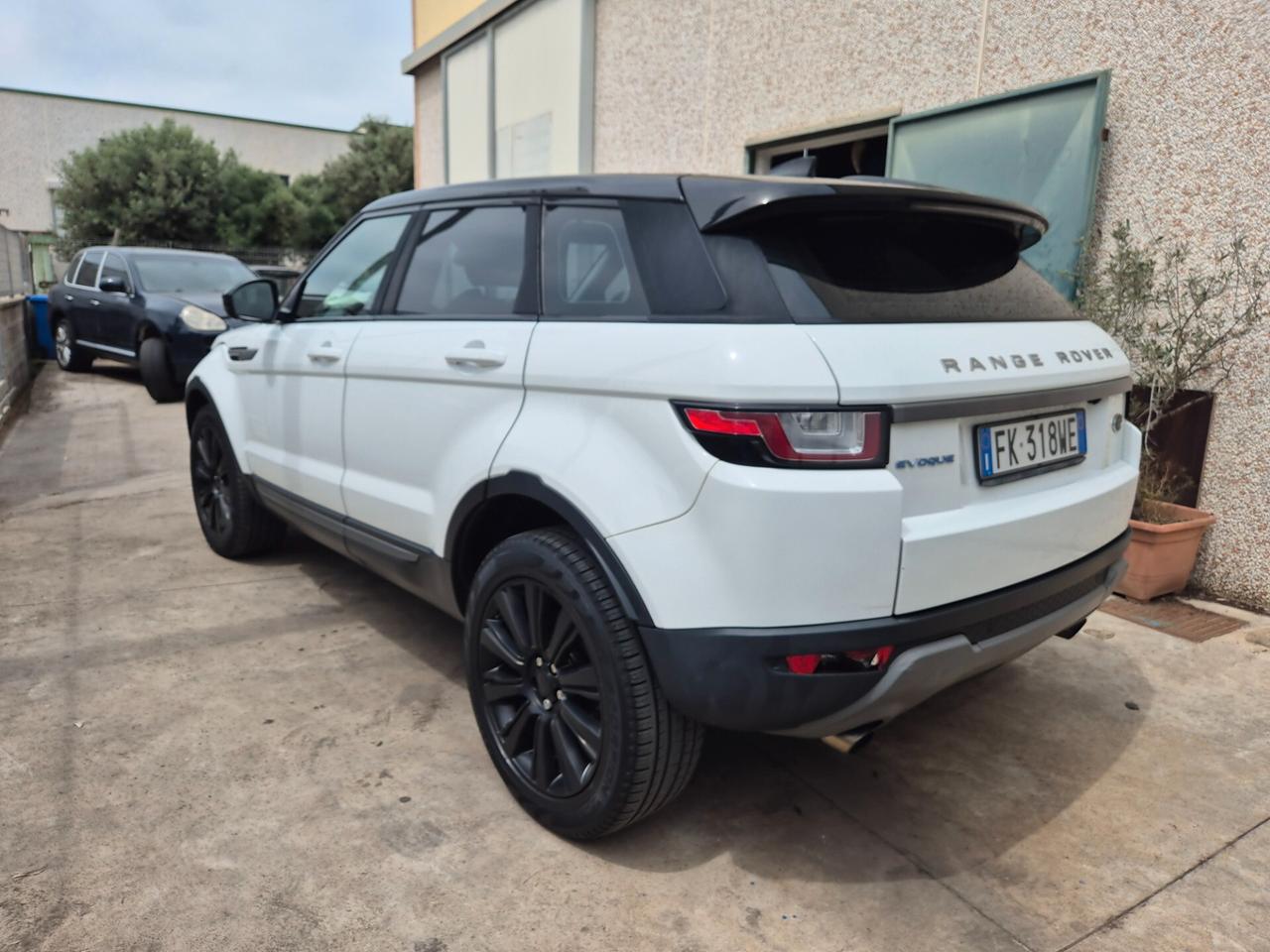 Land Rover Range Rover Evoque 2.0 TD4 150 CV 5p. Pure