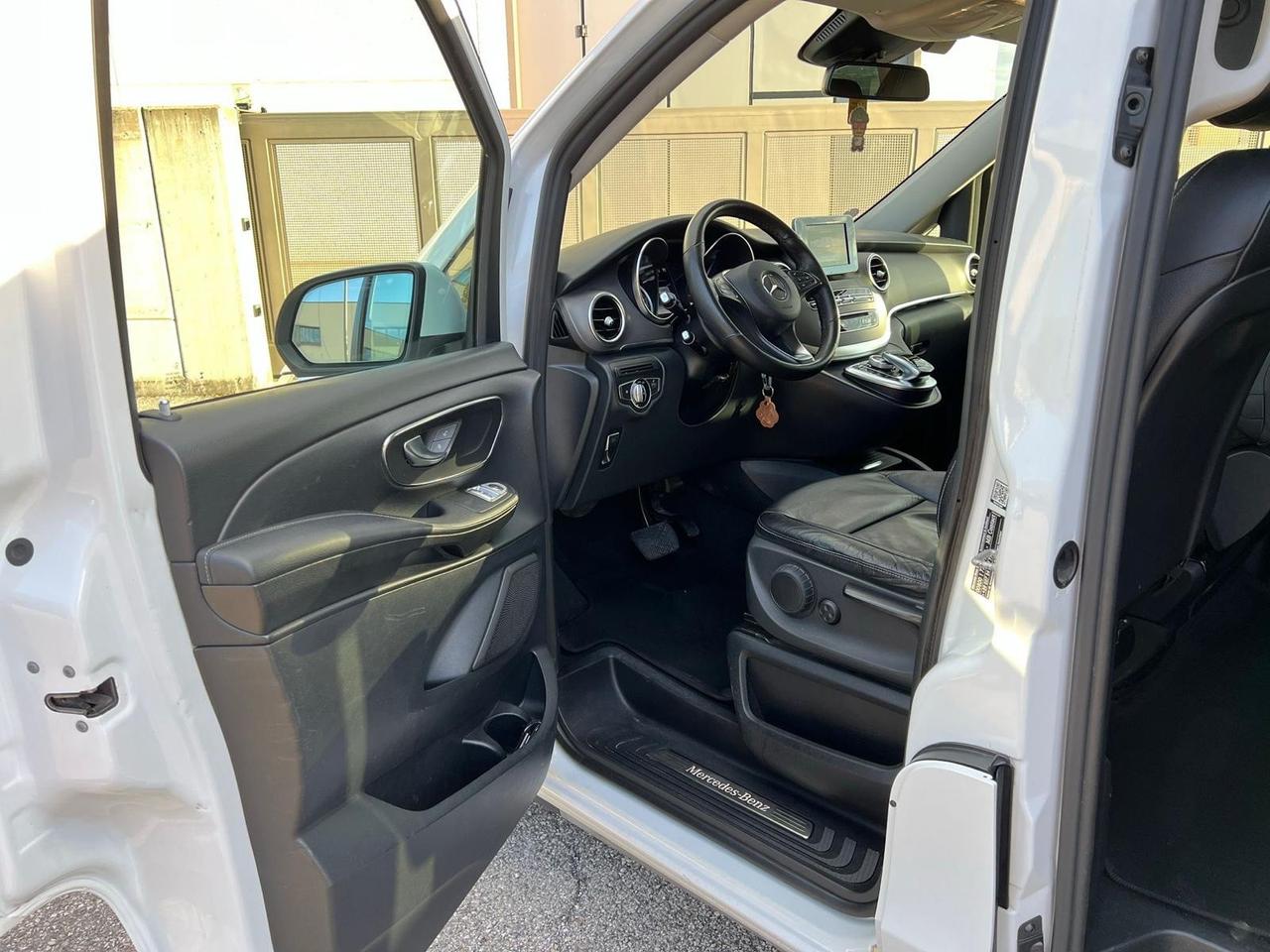 Mercedes-benz V 220 d