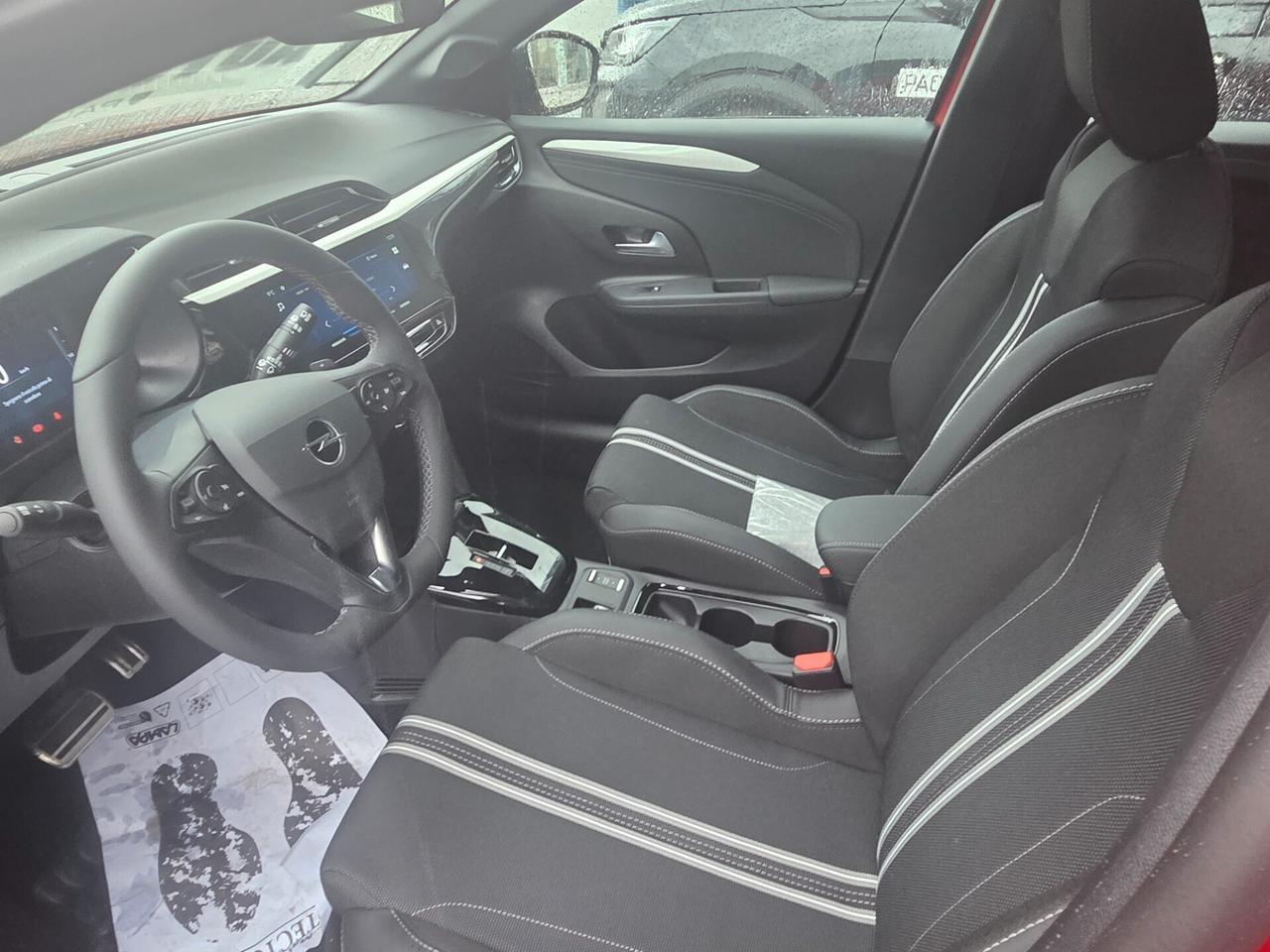 Opel Corsa HIBRID GS CAMBIO AUTOMATICO, TETTO NERO NESSUN OBBLIGO FINANZIARIO