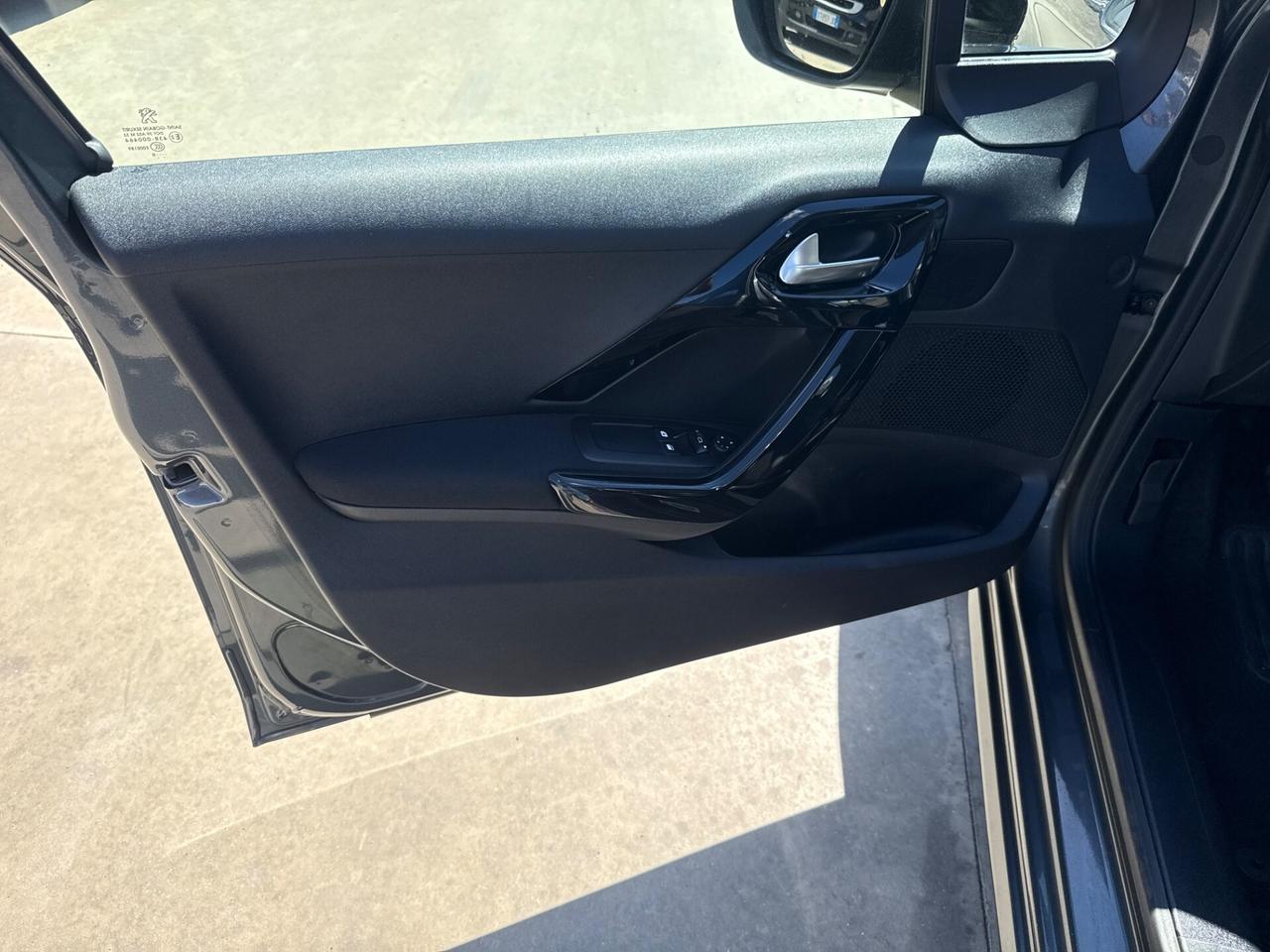 Peugeot 208 BlueHDi 75 5 porte Allure