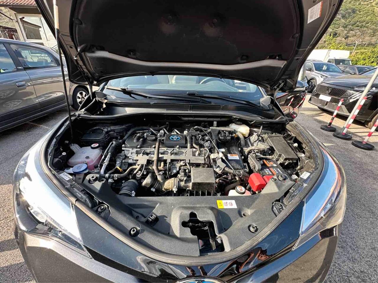 Toyota C-HR 1.8 Hybrid E-CVT Business