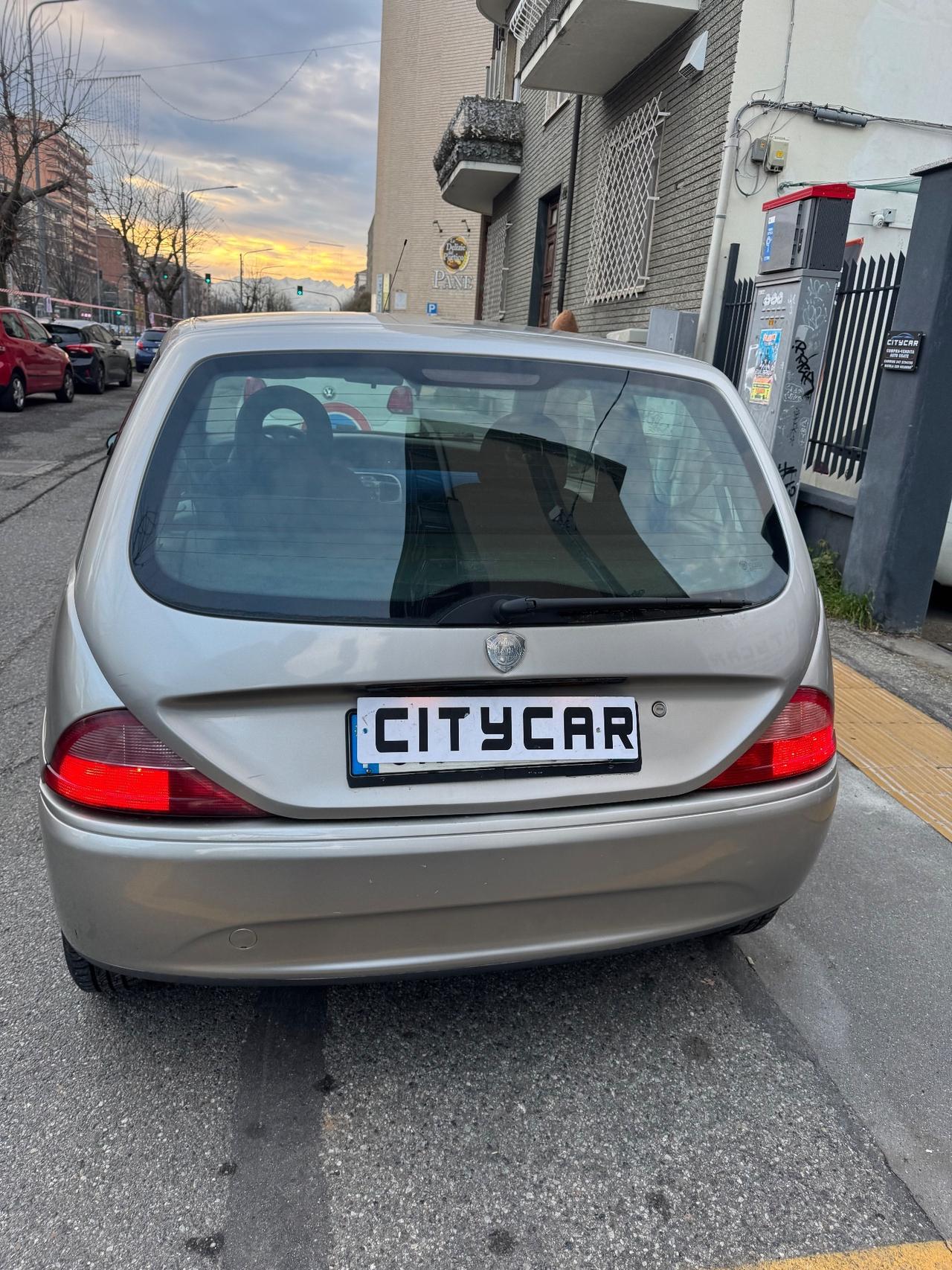 Lancia Y 1.2 60 cv benz Elefantino Blu