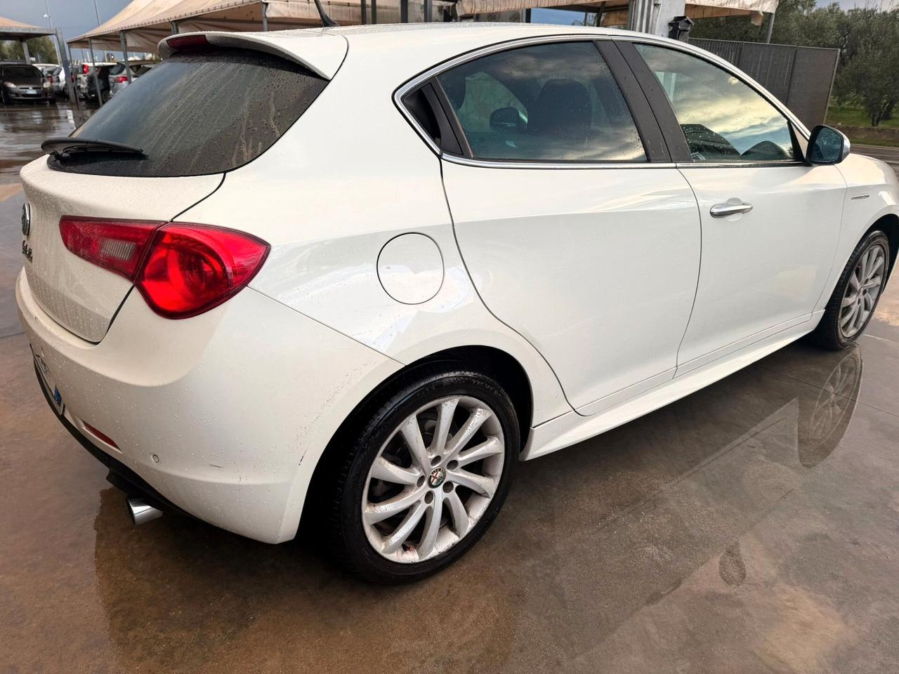 Alfa Romeo Giulietta 2.0 JTDm-2 140 CV Distinctive