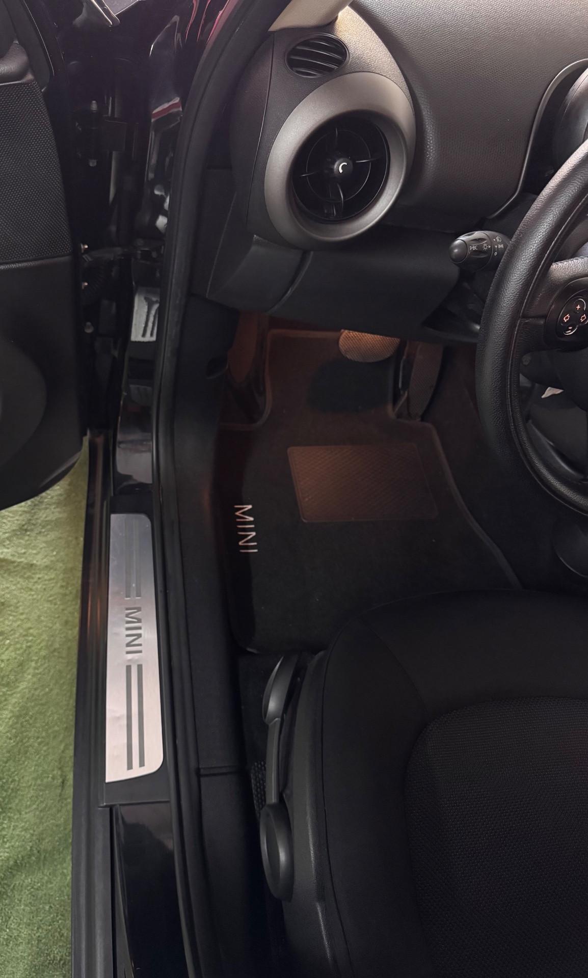 Mini Cooper D Countryman ALL 4 cambio automatico 130000 Chilometri
