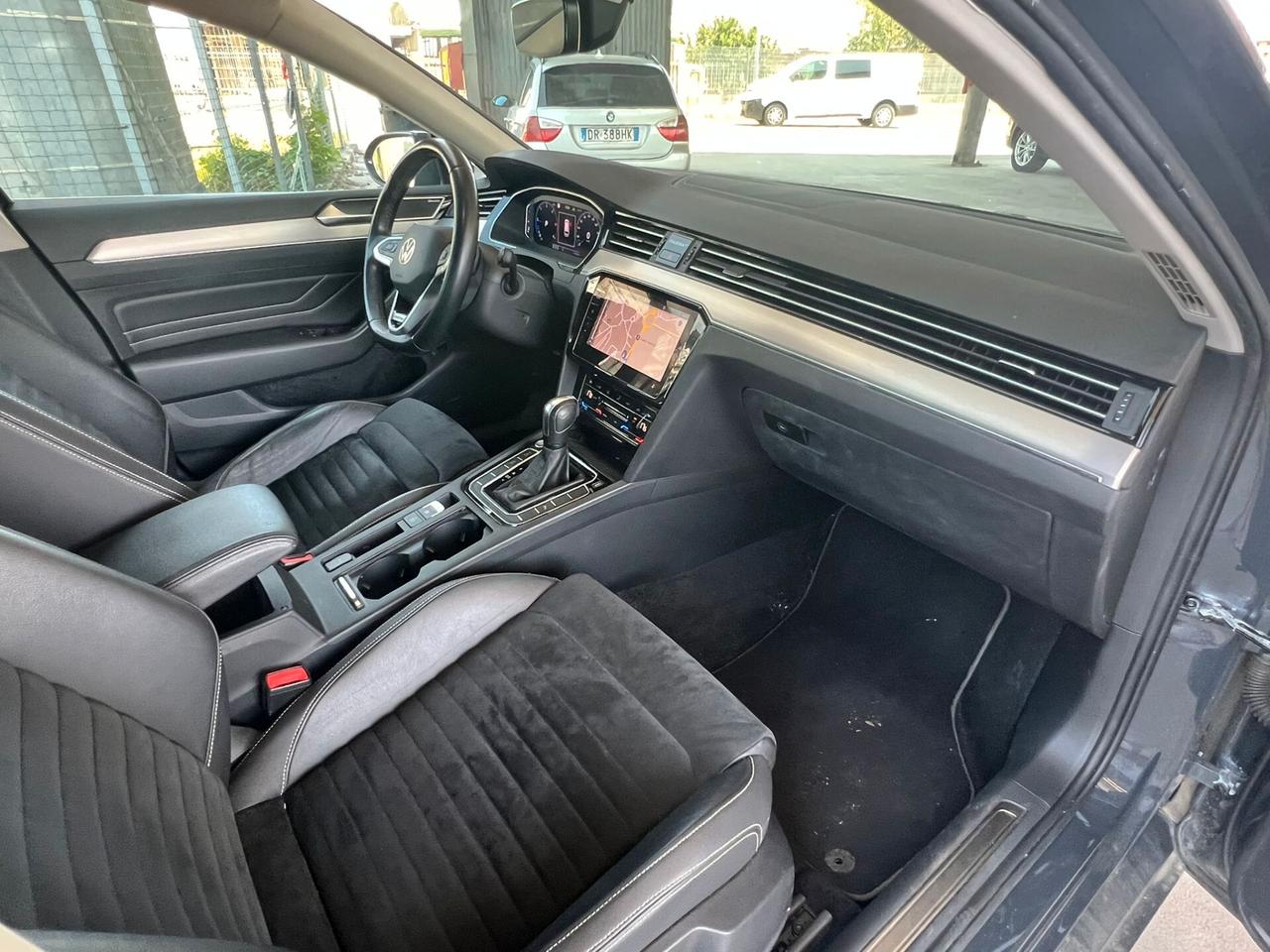 Volkswagen Passat Variant 2.0 TDI SCR 200 CV 4MOTION DSG Executive