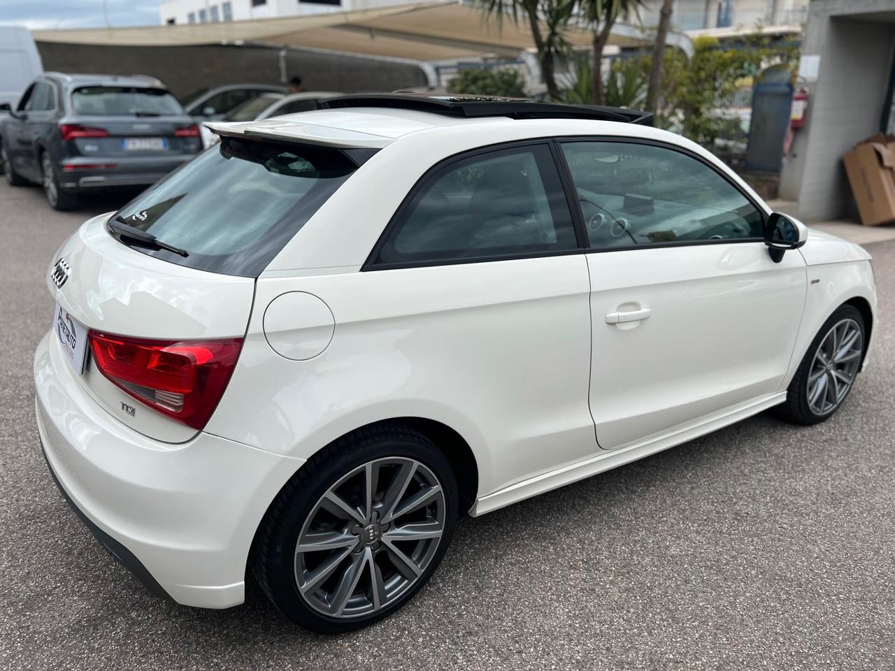 Audi A1 3pt 1.6 tdi 90cv Ambition S LINE XENON/TETTO PERF.