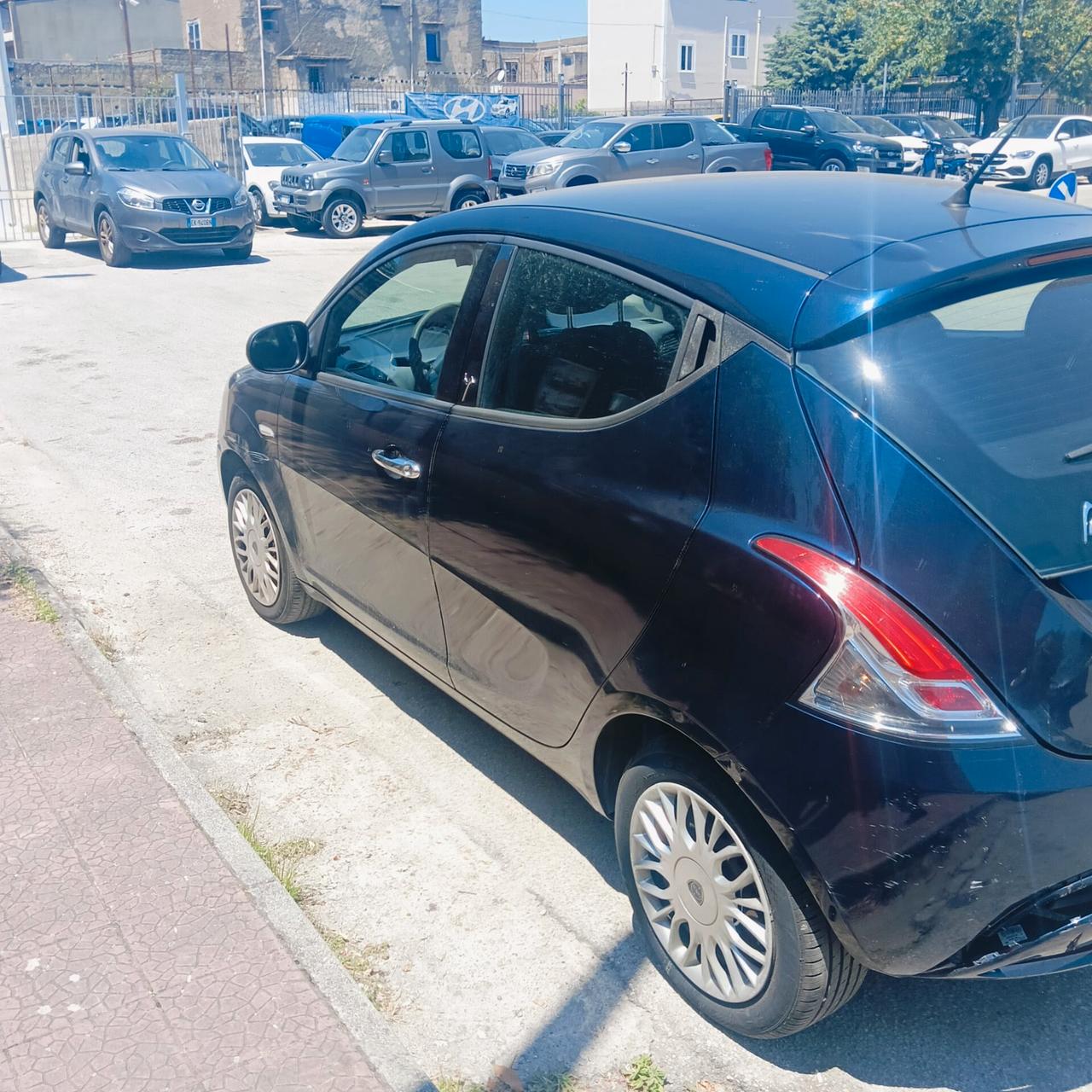 Lancia Ypsilon 1.2 69 CV 5 porte GPL Ecochic Gold