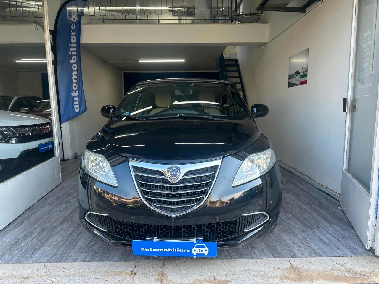 Lancia Ypsilon 5 Porte Ypsilon 1.2 8v Gold c/CL 69cv E6