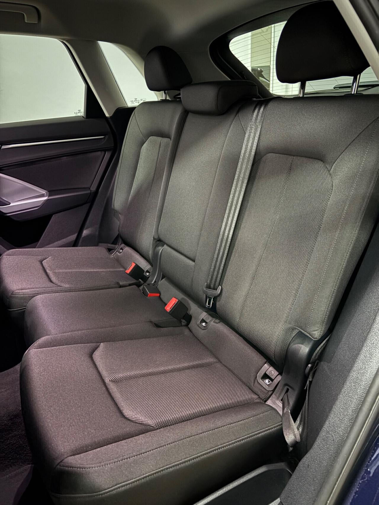 Audi Q3 40 TDI quattro S tronic Business Advanced