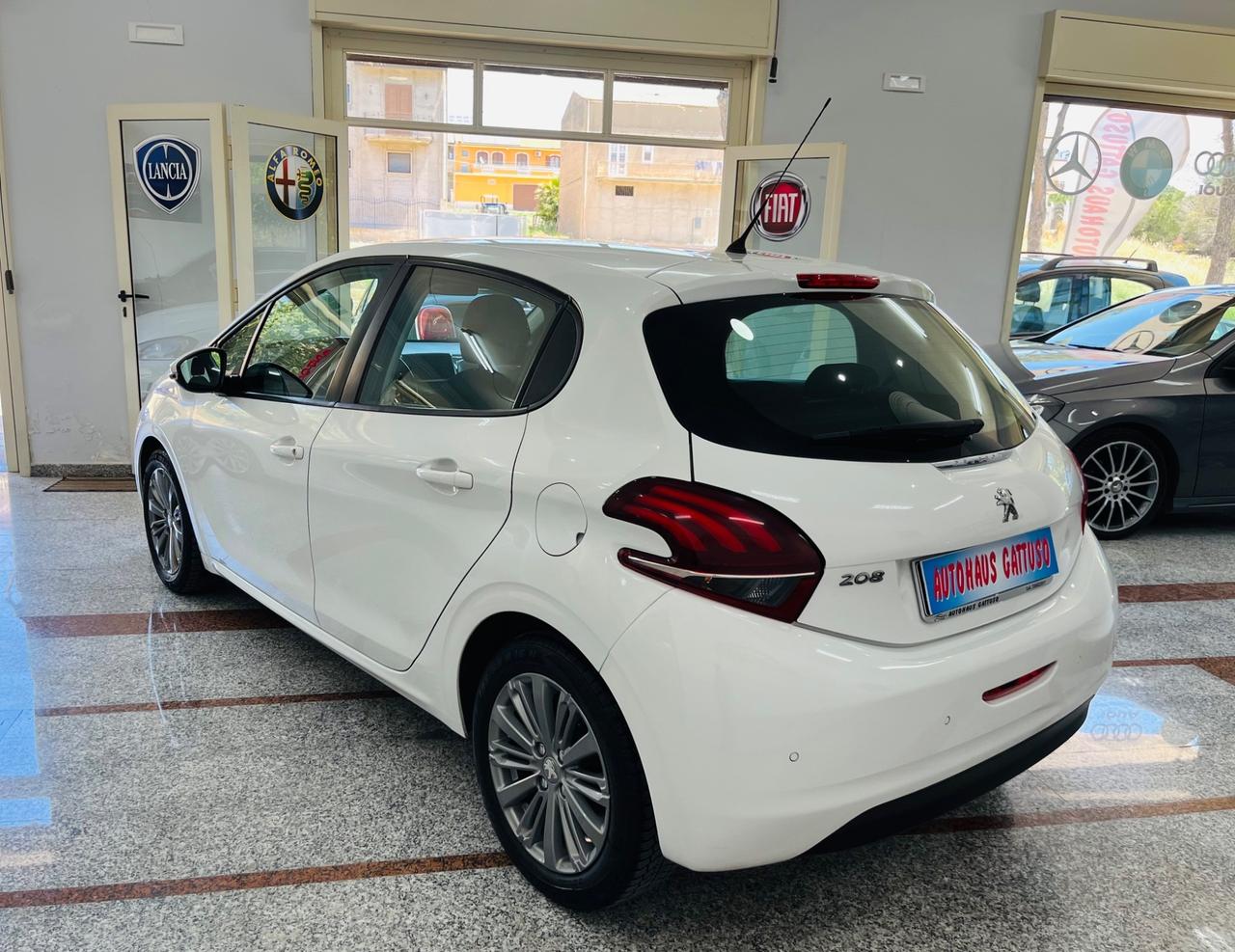 Peugeot 208 BlueHDi 75 5 porte Allure anno 2017