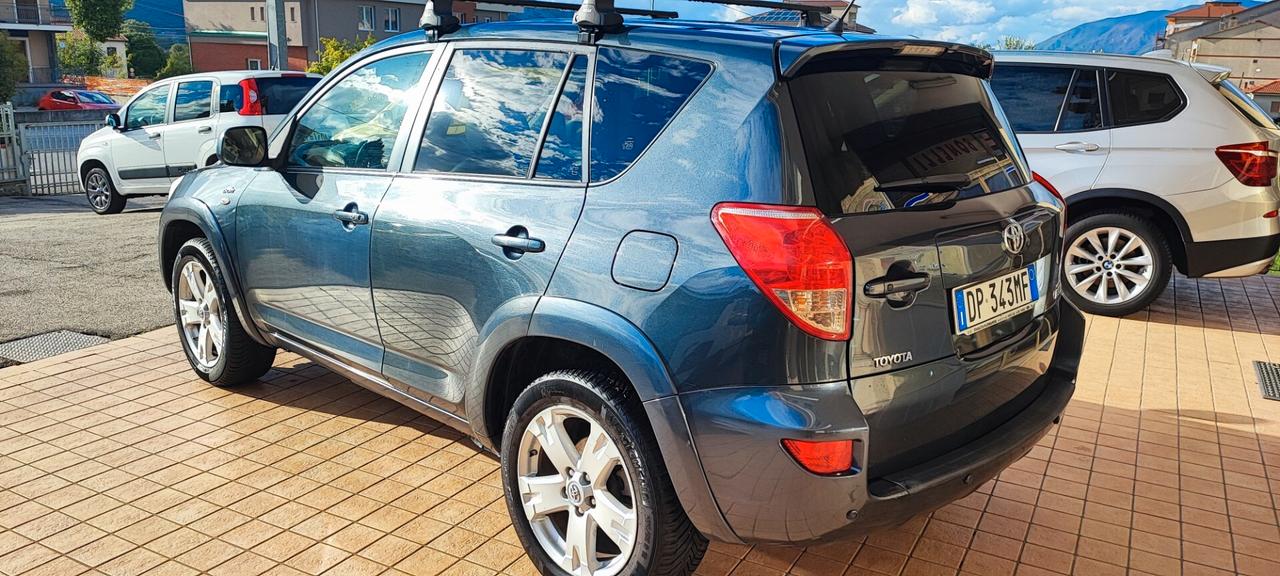 Toyota RAV 4 RAV4 Crossover 2.2 D-4D 177 CV Luxury