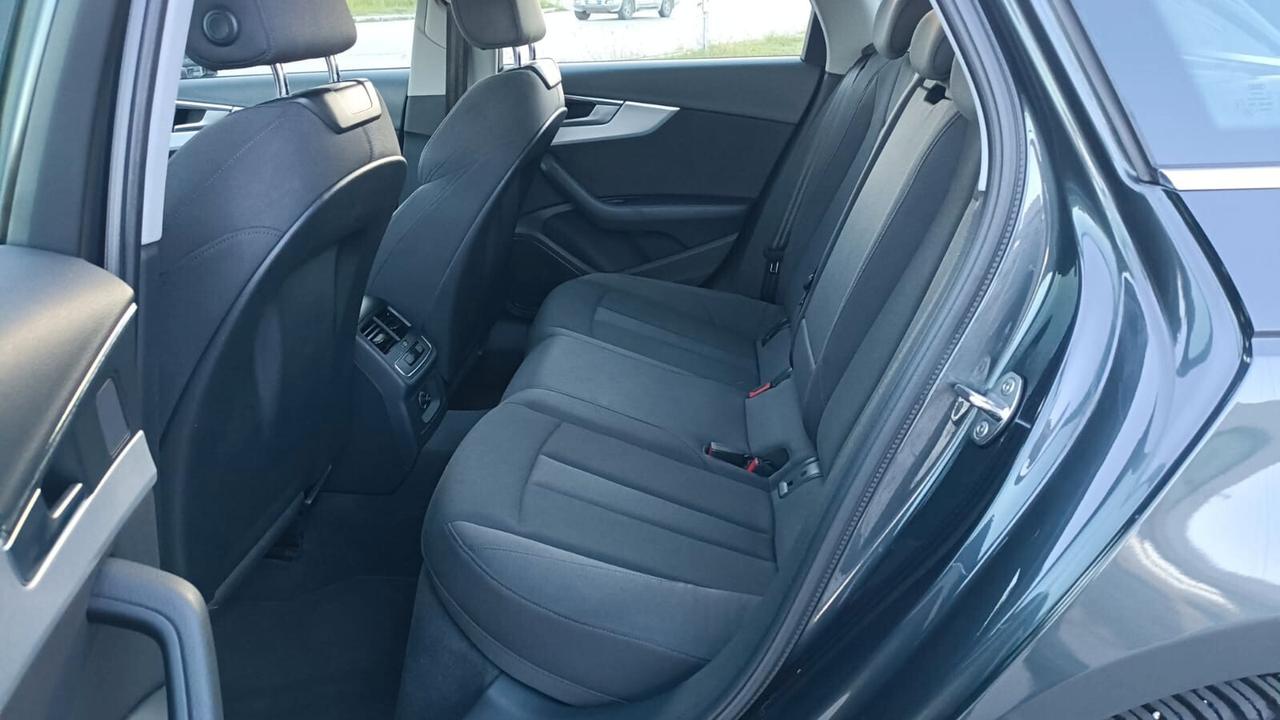 Audi A4 Avant 2.0 TDI 150 CV ultra Business Sport