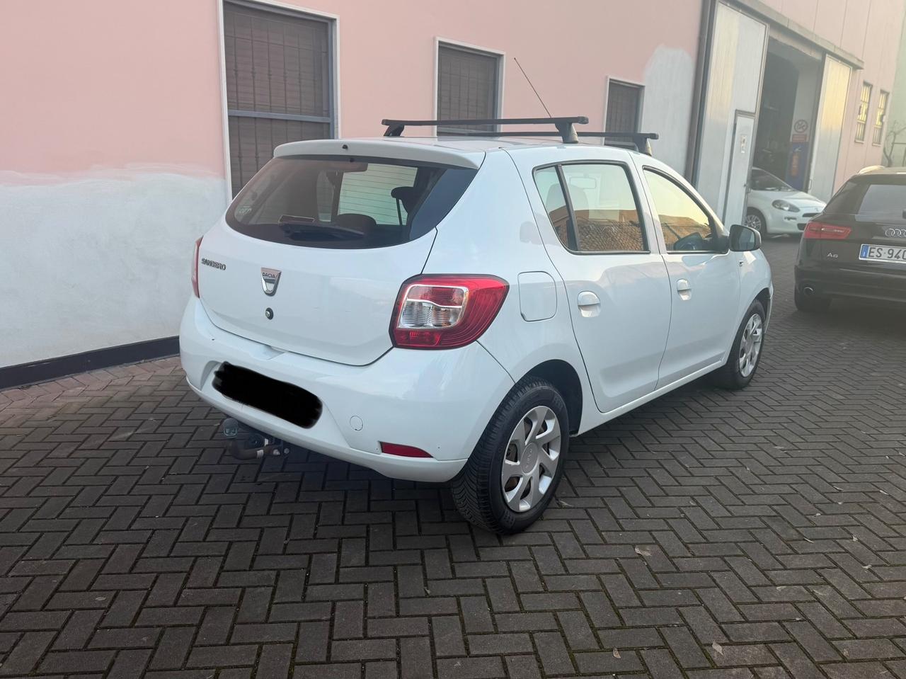 Dacia Sandero stepway 1.2 GPL 75CV gancio traino