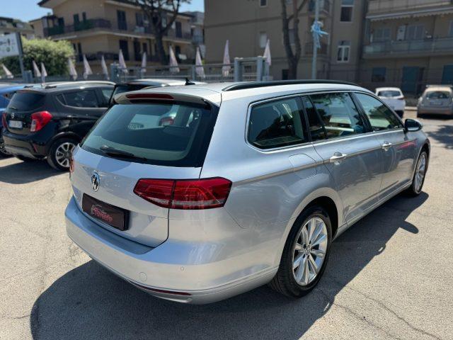 VOLKSWAGEN Passat Variant 2.0 TDI DSG Executive BlueMotion Tech.