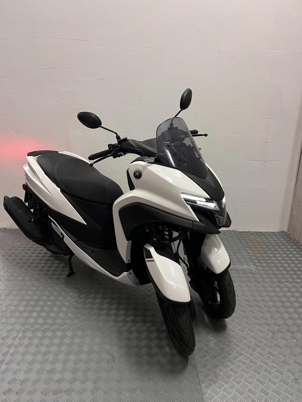 Yamaha Tricity 125 WM6 MILKY WHITE