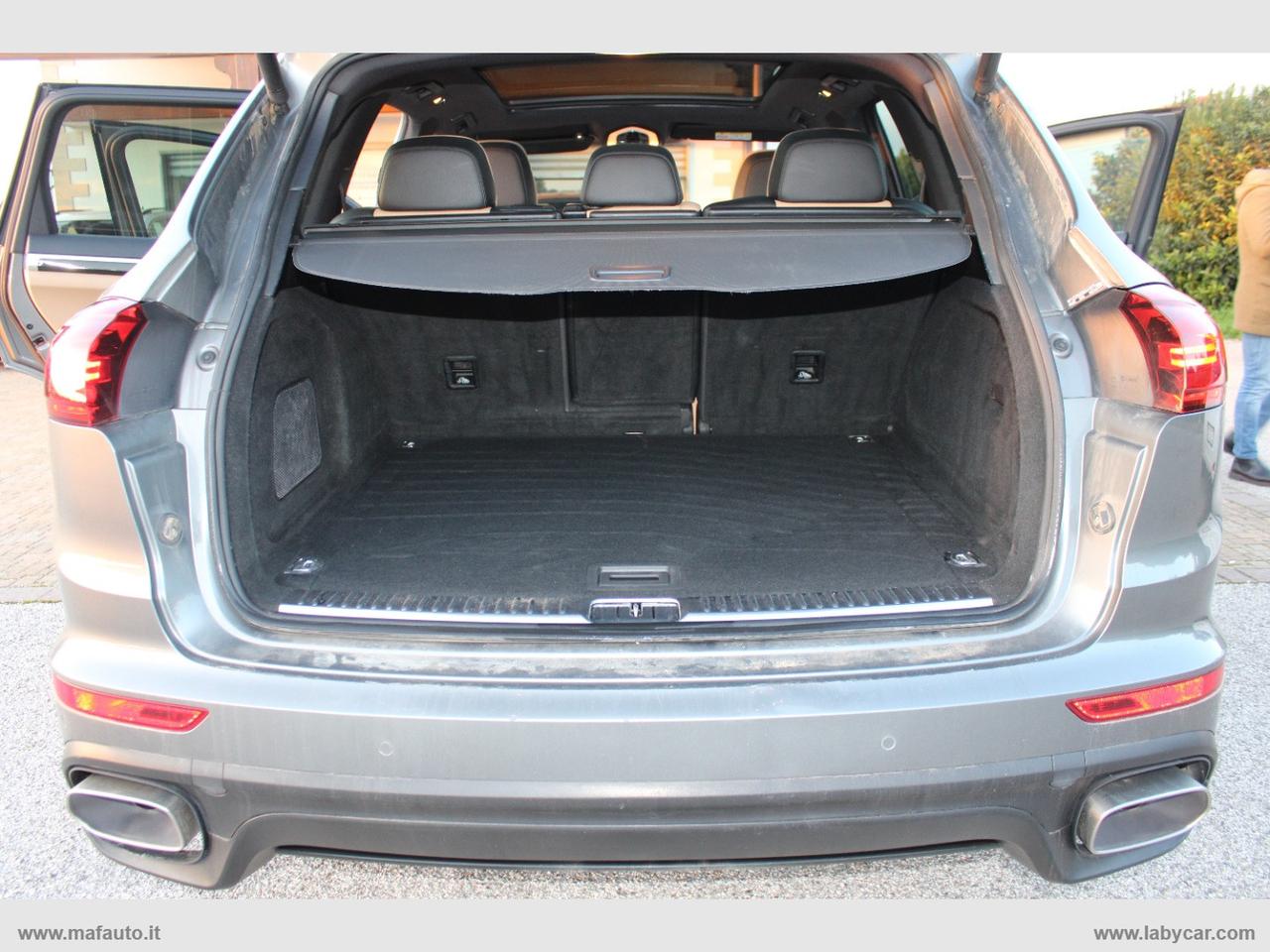 PORSCHE Cayenne 3.0 Diesel Platinum Edition