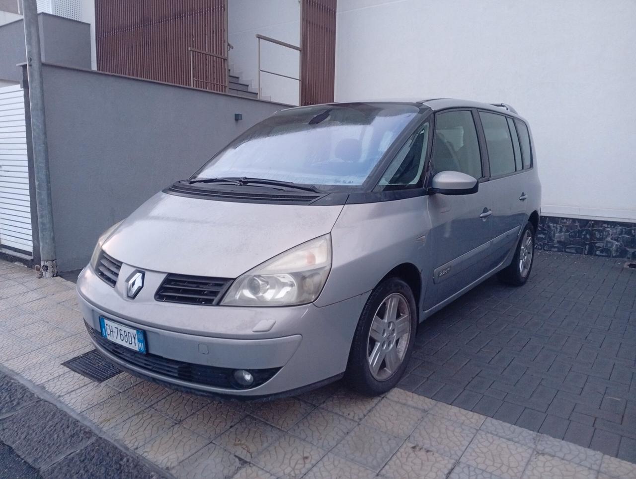 Renault Espace Grand 2.2 16V dCi Initiale