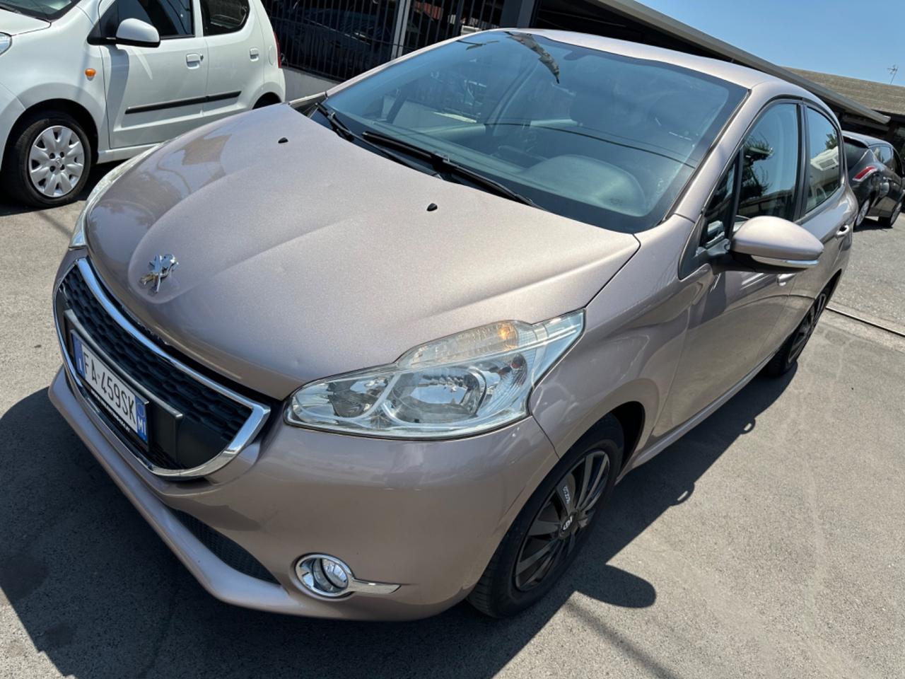 Peugeot 208 1.4 HDi 68 CV 5 porte Active