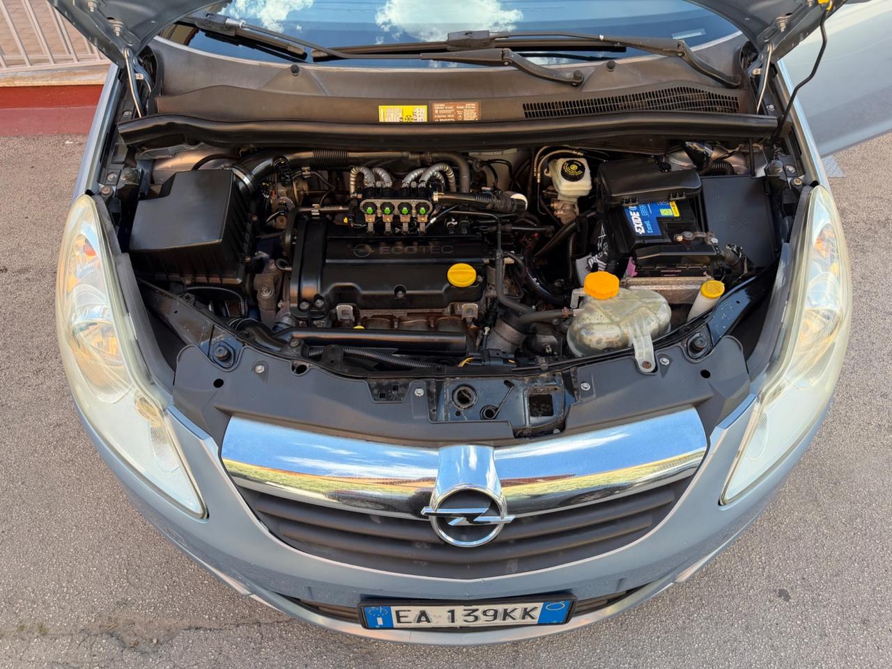 Opel Corsa 1.2 80CV 3 porte GPL-TECH Edition