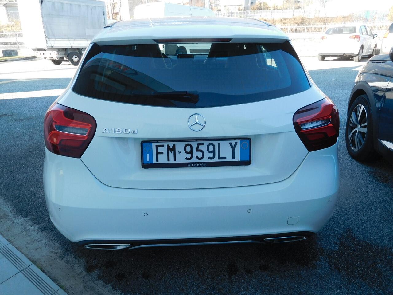 Mercedes-benz A 180 d Automatic Sport gomme nuove