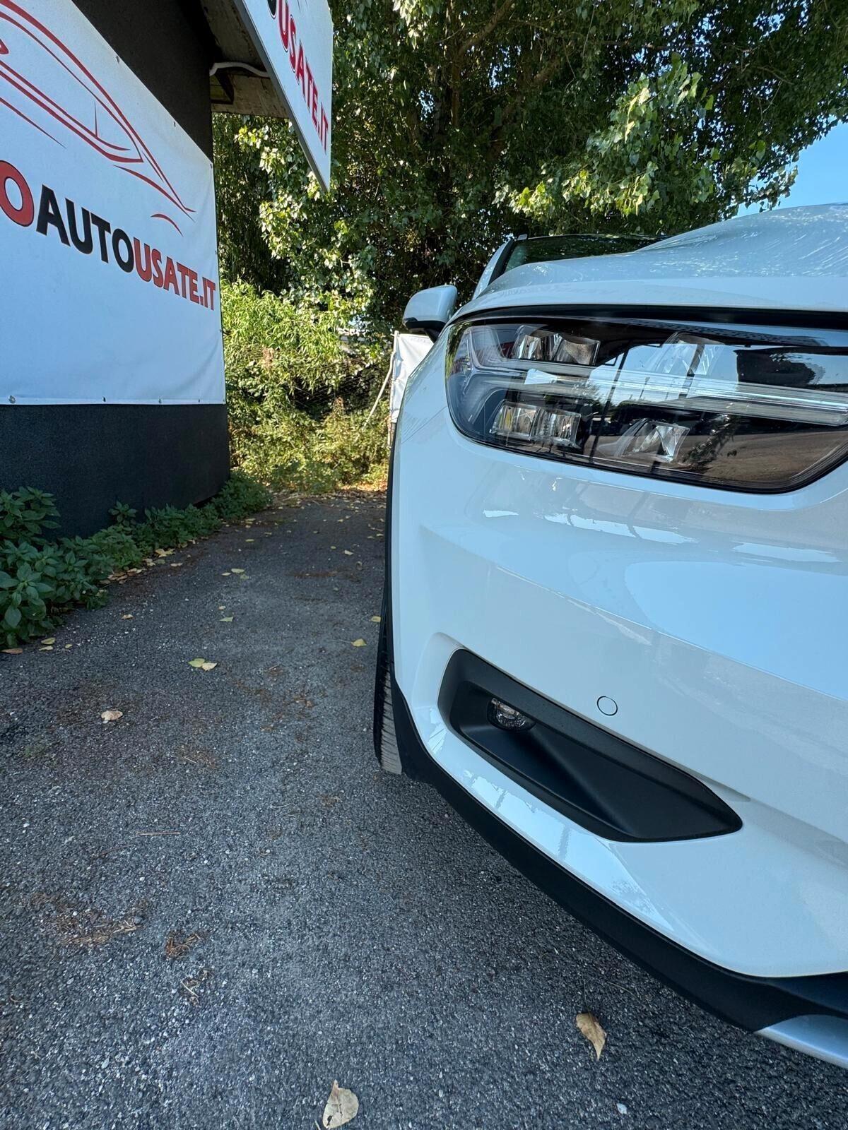 Volvo XC40 T2 Geartronic Momentum Core