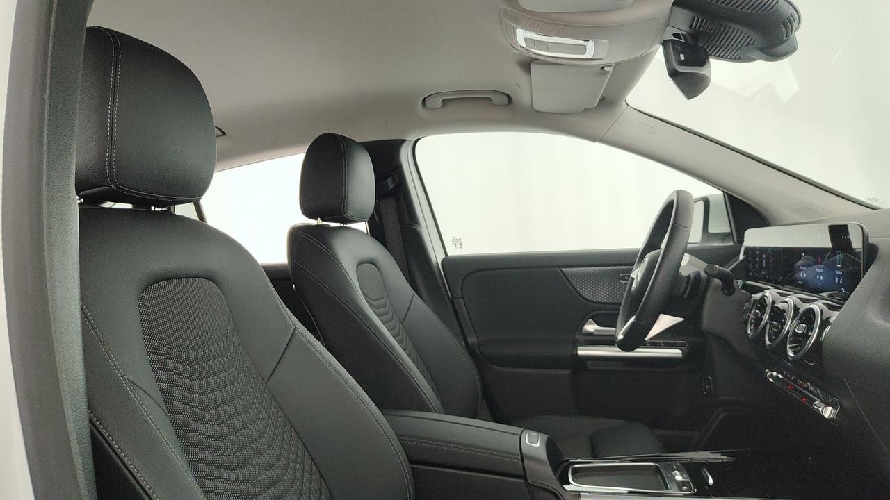 Mercedes-Benz GLA 180 d Progressive Advanced auto