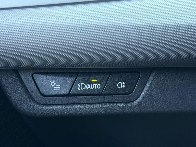 BMW X1 X1 sdrive20i mhev 48V auto "TETTO APRIBILE"