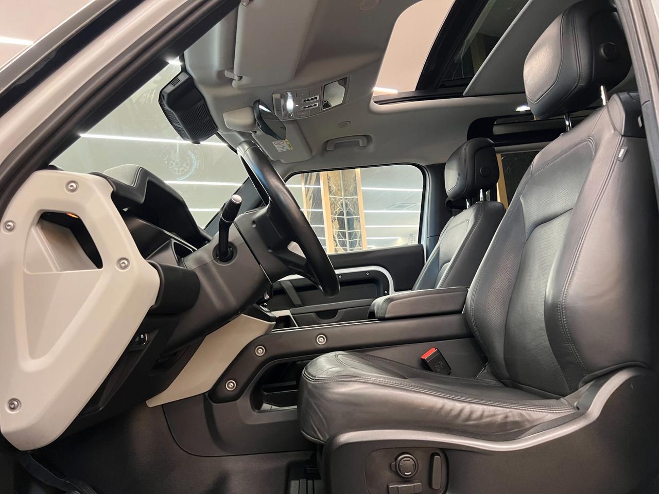 Land Rover Defender 3.0D I6 250 CV AWD Auto X-Dynamic SE