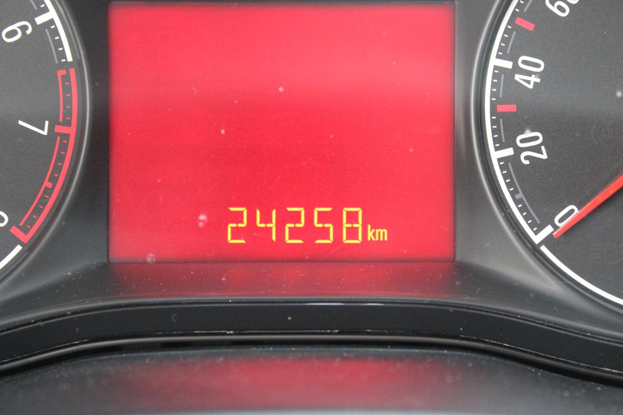 Opel Corsa 1.2 5 porte 24000 Km