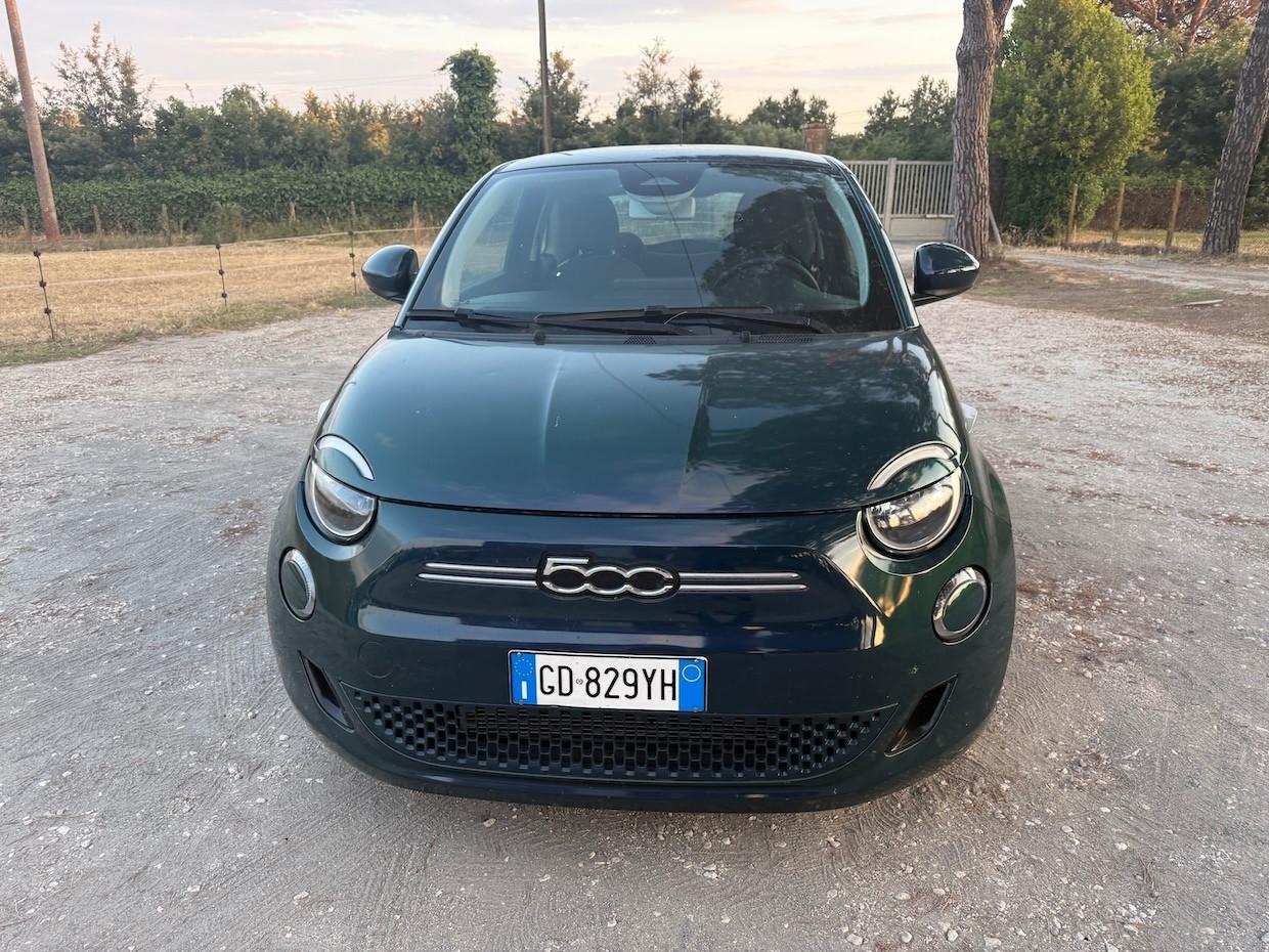 Fiat 500 500e Berlina 42 kWh Icon