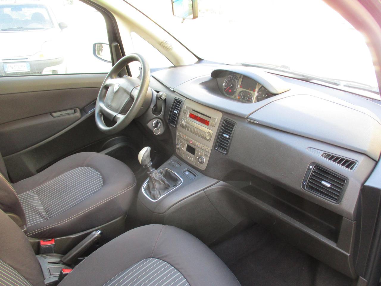 Lancia Musa 1.4 16v Oro