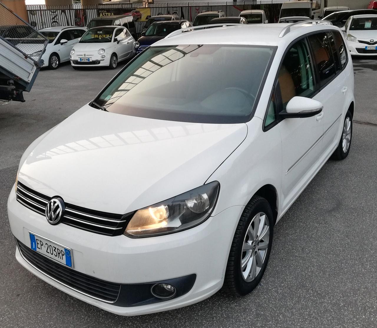 Volkswagen Touran 1.4 TSI DSG Highline EcoFuel