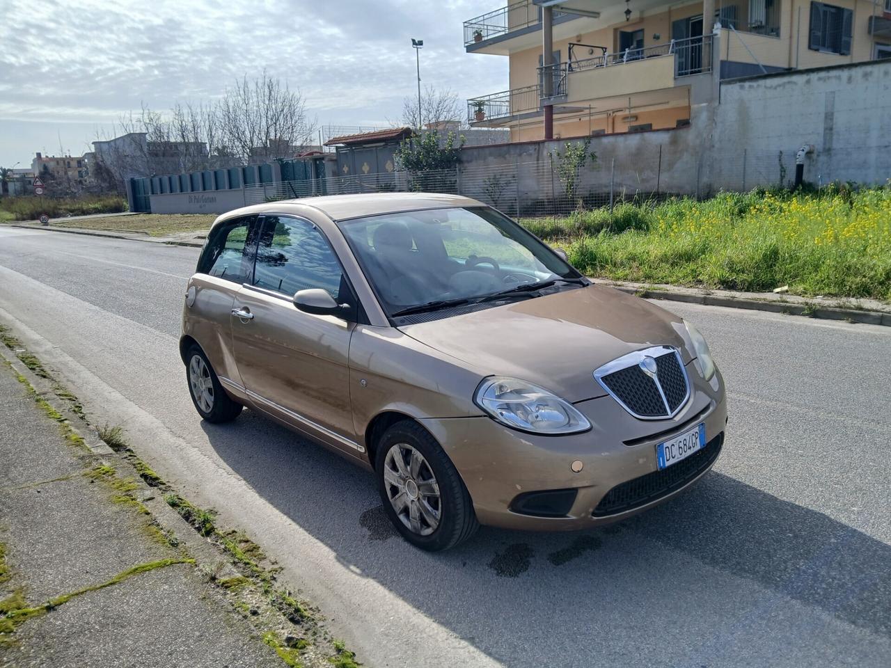 Lancia Ypsilon 1.2 Gpl modello full optional